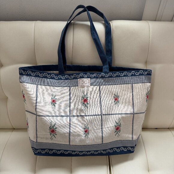Sézane x Baziszt limited edition cottagecore floral embroidery print tote NWOT - Picture 1 of 7